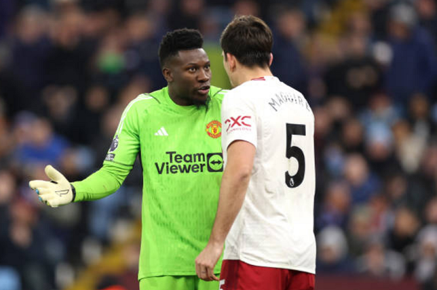 Maguire thi đấu hay trước Aston Villa.