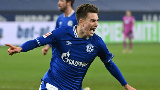 Cầu thủ người Mỹ có những màn trình diễn ấn tượng trong màu áo Schalke ở mùa giải 2020/21.