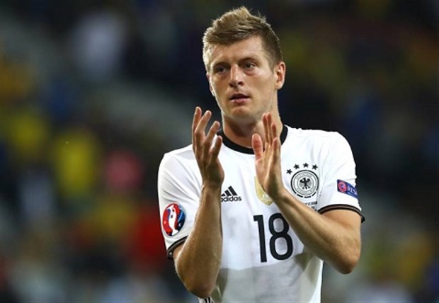 Ảnh bài viết Tỏa sáng ở EURO, Kroos quay lại trách Real Madrid