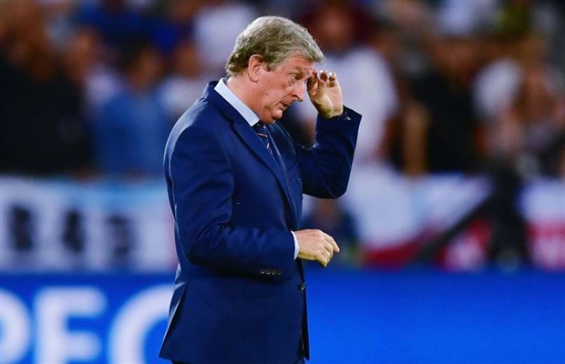 Ảnh bài viết CĐV 'cấm' tuyển Anh gia hạn hợp đồng với Hodgson