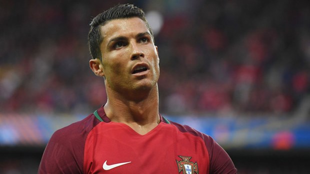 Ảnh bài viết Ronaldo và những siêu sát thủ đang 'tịt ngòi' tại EURO