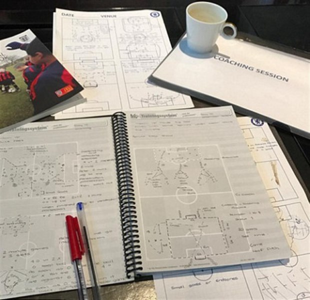 Liệu đây có phải là dấu hiệu cho việc Antonio Conte sắp bị Chelsea sa thải? Ảnh: Internet.