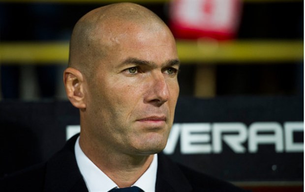 Trước một đối thủ quá chênh lệch về mặt đẳng cấp, HLV Zidane thậm chí còn chẳng cần Benzema, Bale và Ronaldo ngồi trên băng ghế dự bị. Ảnh: Internet.