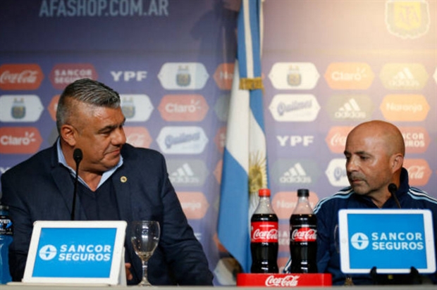Sampaoli CHÍNH THỨC ra mắt, chờ ngày chỉ dạy Messi - Bóng Đá