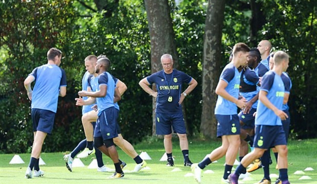 'Gã thợ hàn' Ranieri chính thức ra mắt Nantes  - Bóng Đá