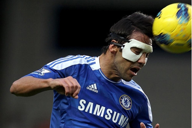 Hậu vệ: Paulo Ferreira