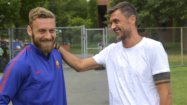 Cũng như tân đội trưởng của Roma - De Rossi