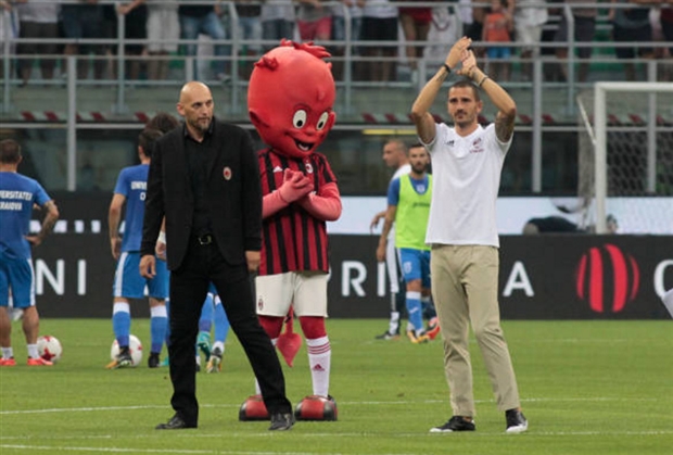 Bonucci đang được kỳ vọng sẽ trở thành thủ lĩnh nơi hàng thủ của Rossoner trong mùa tới.