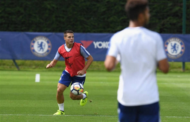 Conte liên tục quát mắng học trò trước thềm Community Shield - Bóng Đá