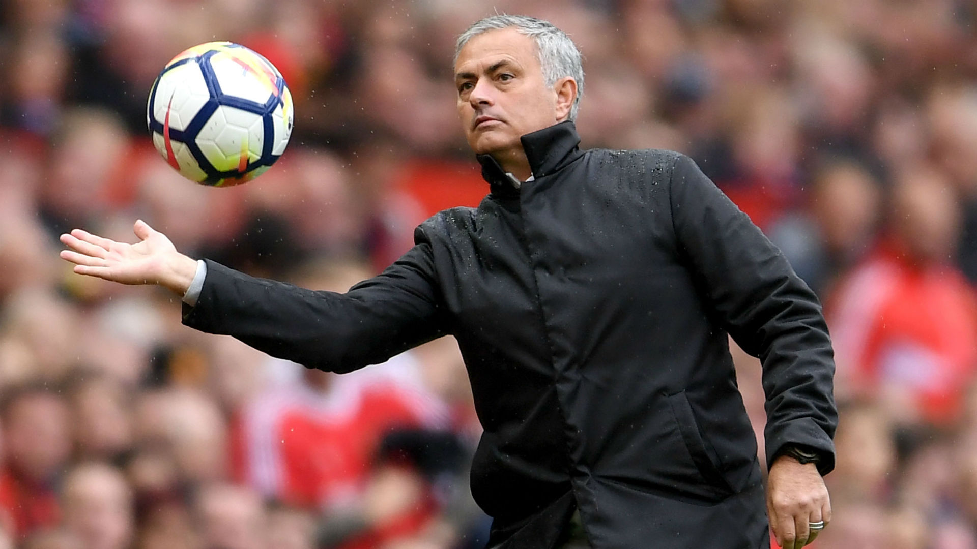 Mourinho bóng gió về một trận hòa trước Benfica - Bóng Đá