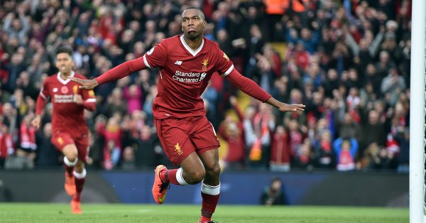 Sturridge chưa có cơ hội đá chính tại Champions League trong màu áo Liverpool.