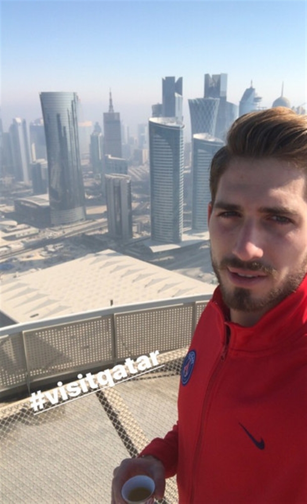 Vì đây chẳng khác nào một chuyến du lịch ngắn ngày dành cho họ tại Qatar.