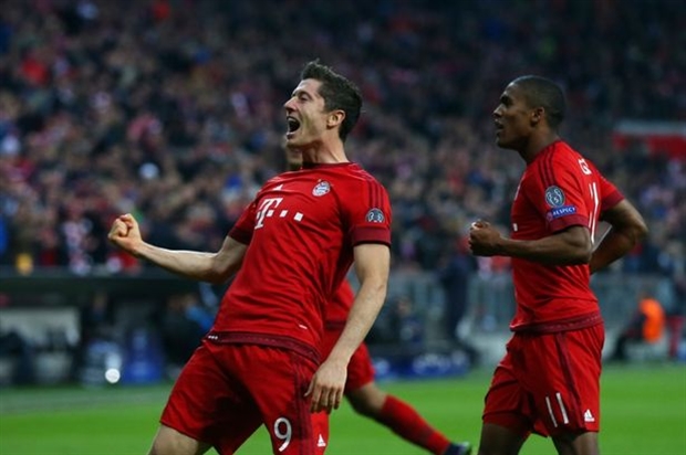 Robert LewandowskiCLB thi đấu: Bayern Munich, Borussia DortmundSố trận thi đấu: 27Số bàn thắng: 19