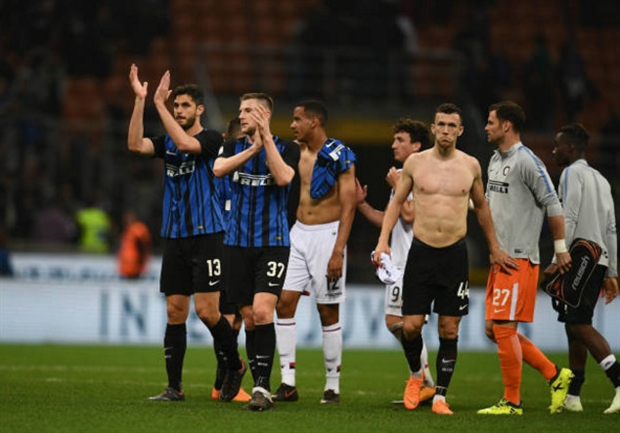 Cụ thể Inter đang có 63 điểm, nhiều hơn Roma và Lazio 2 điểm.