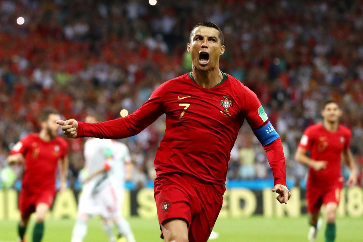 Ronaldo lại một lần nữa chứng minh đẳng cấp của mình