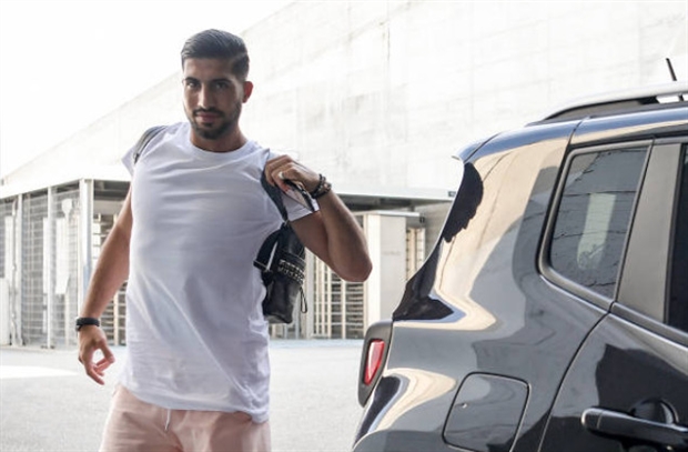 Ảnh bài viết Emre Can hì hục chạy trong ngày hội quân tại Juventus