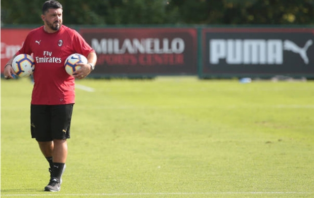 Quá nhiều khó khăn đang chờ đợi thầy trò HLV Gennaro Gattuso ở phía trước