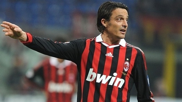Hậu vệ Massimo Oddo.