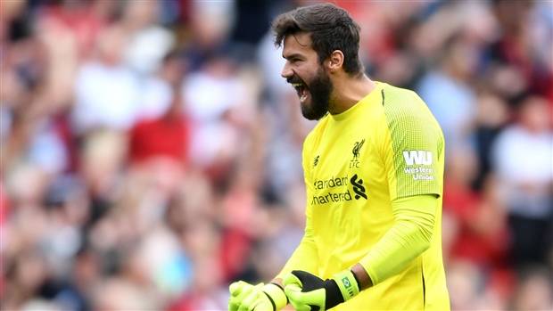 Thủ thành Alisson Becker (Liverpool).