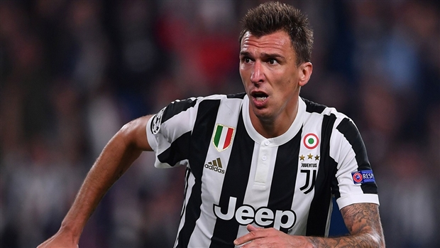 Trung phong Mandzukic.