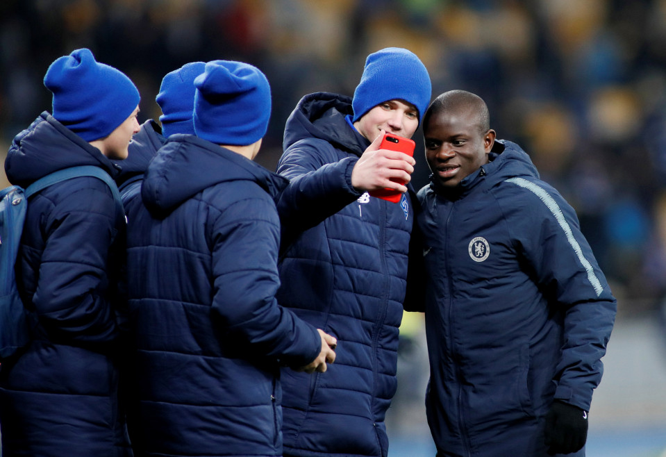 Kante luôn rất thân thiện với những người mà anh gặp.