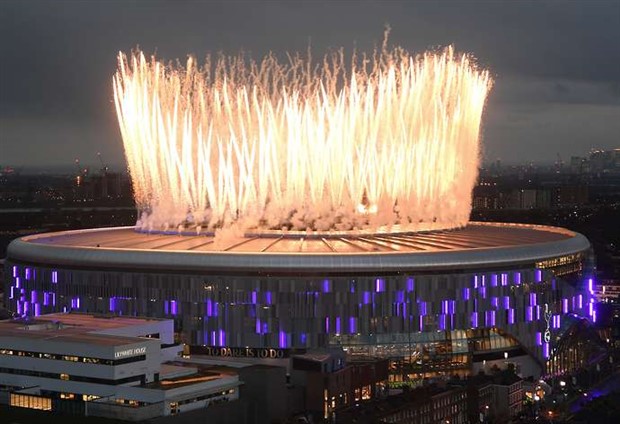 TOTTENHAM HOTSPUR STADIUM (TOTTENHAM) - 9.33 điểm.