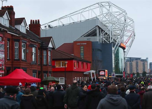 OLD TRAFFORD (MANCHESTER UNITED) - 7.83 điểm.
