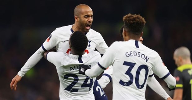 Chelsea - Số điểm giành được: 9