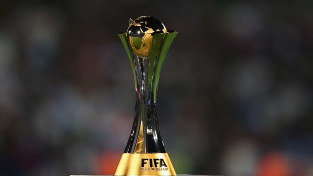 Chiếc cúp FIFA Club World Cup.