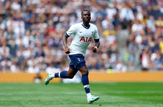 Tanguy Ndombele sẽ cần cố gắng rất nhiều để lấp đầy khoảng trống nơi hàng tiền vệ của Tottenham.
