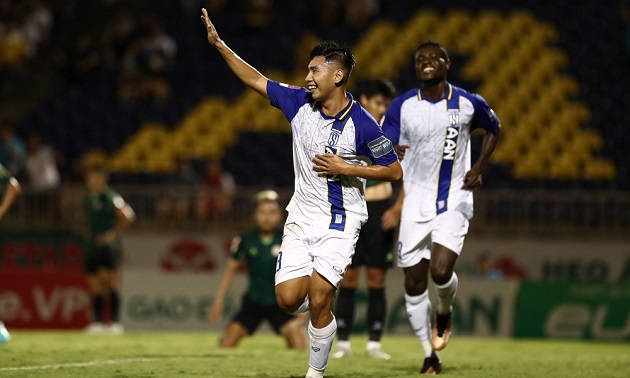 Ảnh bài viết Trụ hạng thành công, mong SLNA đừng đi vào vết xe đổ mùa trước