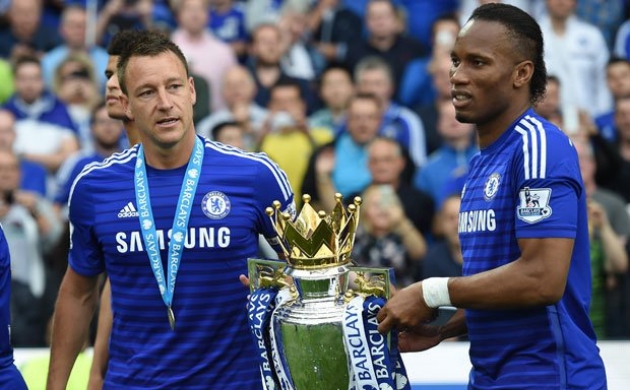 Terry và Drogba là hình ảnh tiêu biểu cho lối chơi của Chelsea những năm trước.