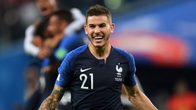 Nhà vô địch World Cup chính thức cập bến Bayern Munich.