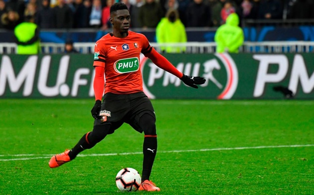 Tottenham luôn yêu thích các cầu thủ đa năng như Sarr.