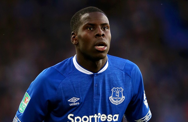 Kurt Zouma có nhiều lợi thế hơn hẳn người đồng đội.