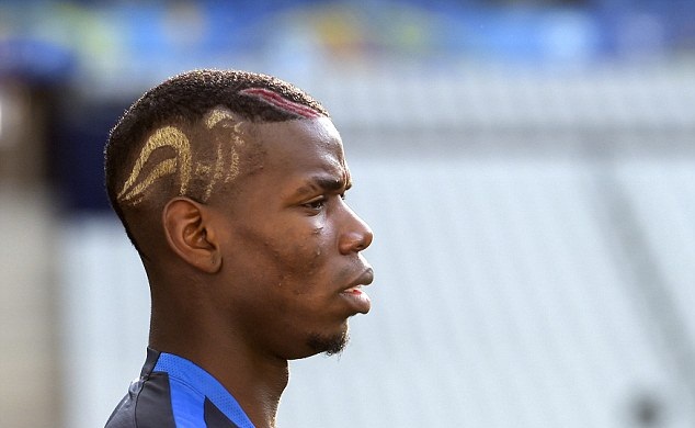 Ảnh bài viết Pogba khoe tóc mới "siêu chất" trước trận mở màn EURO 2016