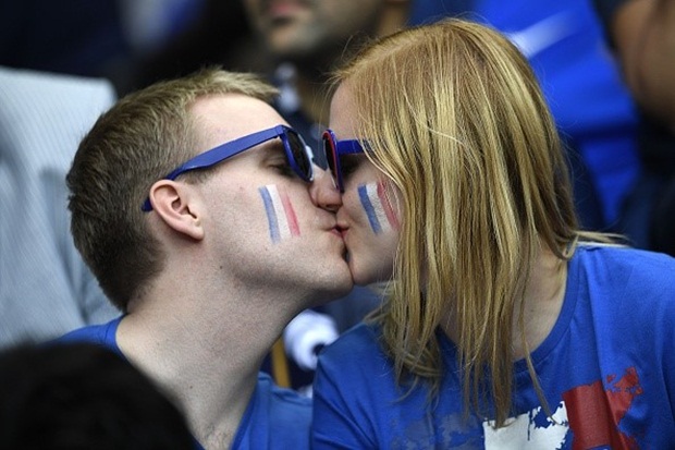 Hình ảnh rất đẹp giữa người đẹp và bạn trai. Ảnh: Internet.