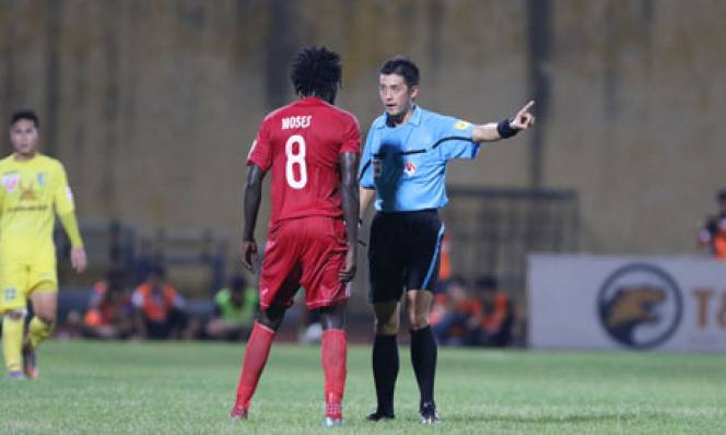Ảnh bài viết V-League 2016 sớm nhận “chi viện” trọng tài ngoại