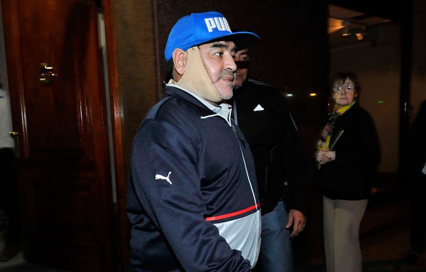 Maradona sau khi trải qua ca phẫu thuật thẩm mỹ. Ảnh: Internet.