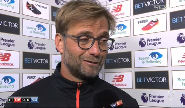 Klopp sầu đời vì Mourinho chơi bài cố thủ. Ảnh: Internet.