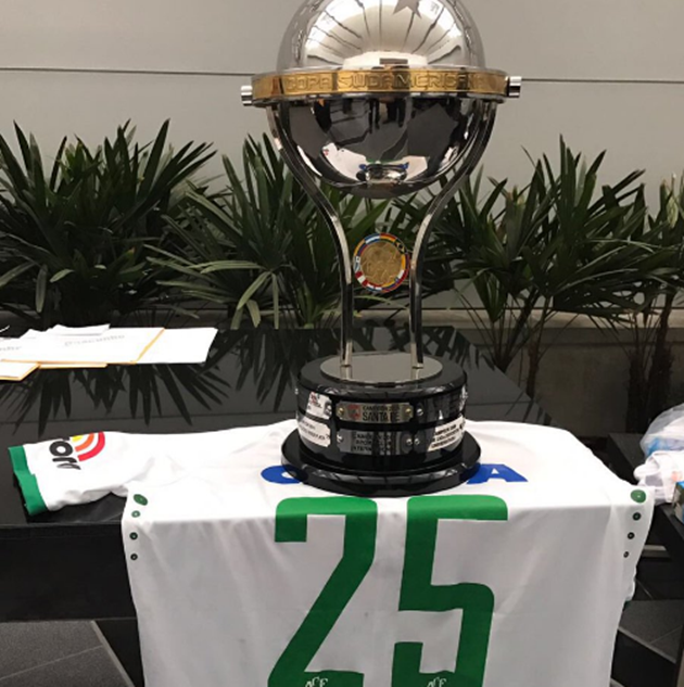 Hình ảnh đăng trên Twitter của nhà báo Cahe Mota.