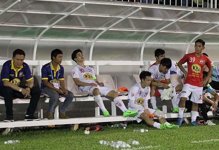 Ông Dương Văn Hiền chê đội bóng của bầu Đức hành xử nghiệp dư.