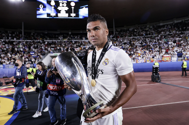 Cho đến bây giờ. MU gõ cửa và tìm mọi cách thuyết phục chàng Madridista gắn với hình ảnh số 14 quen thuộc.