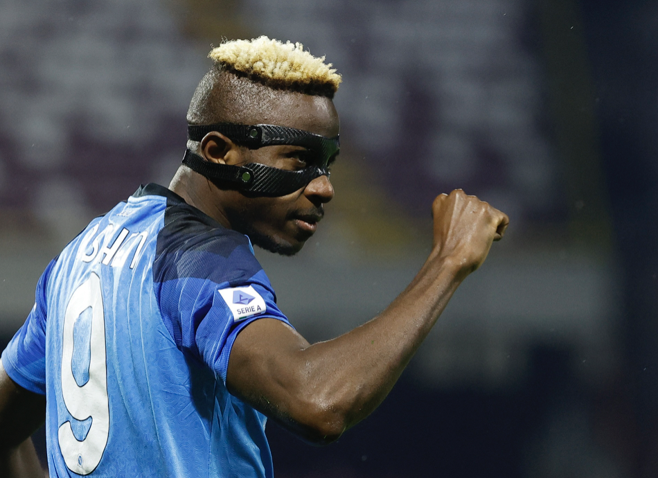 Trong lịch sử 125 năm của Serie A, chưa có cầu thủ châu Phi nào từng giành danh hiệu Vua phá lưới. Với phong độ hiện tại, Osimhen được kỳ vọng tạo nên lịch sử cho bóng đá lục địa đen.
