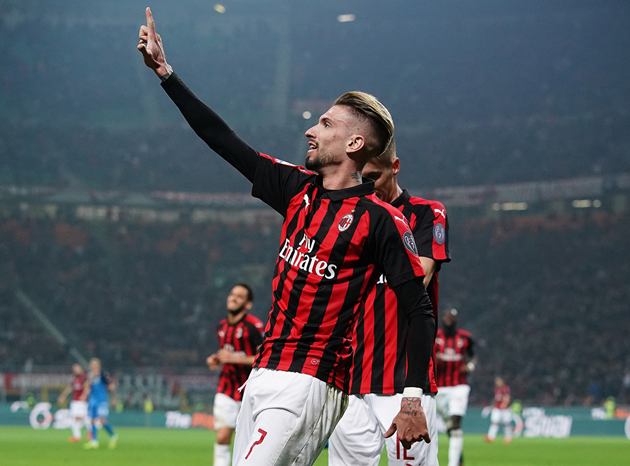 Samu Castillejo tỏa sáng trong ngày thay thế Suso bên hành lang cánh phải.