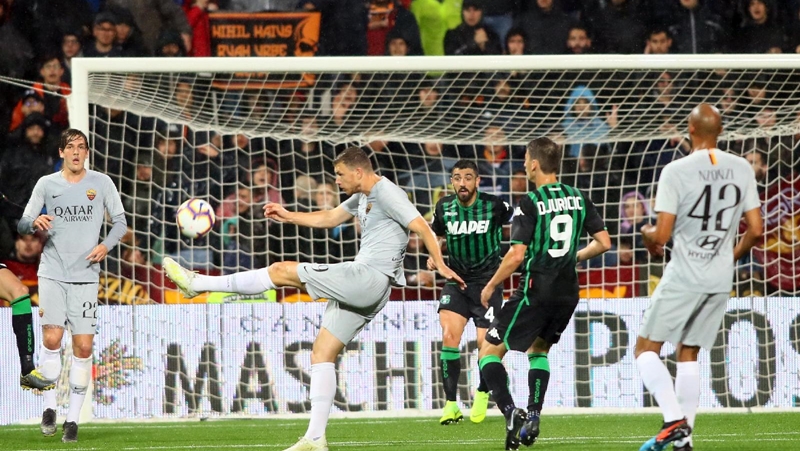 Cơ hội vẫn còn với AS Roma của Dzeko.