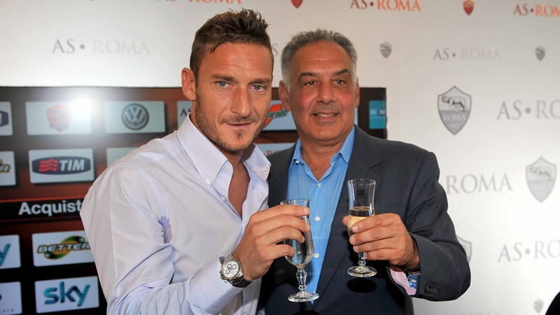 Giữa Totti và Chủ tịch Pallotta có mâu thuẫn không thể hàn gắn.