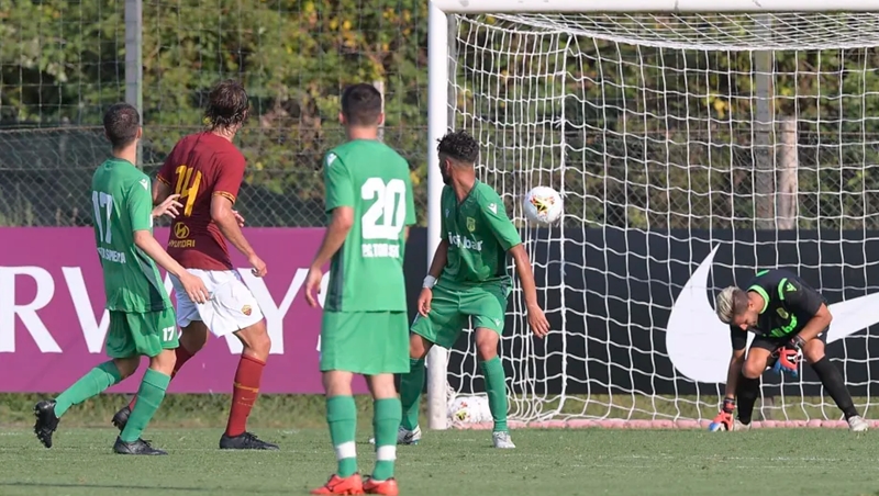 Patrik Schick đã lập cú đúp ngay trong hiệp 1.