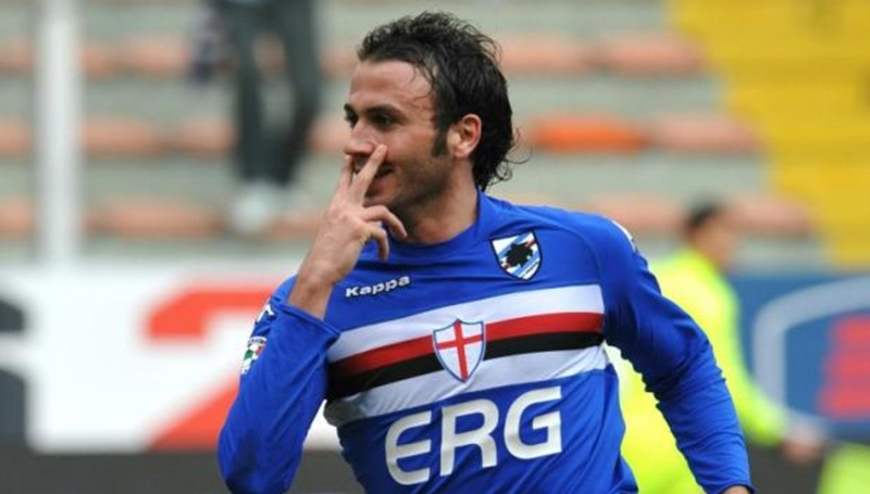 Tháng 1/2008, Pazzini gia nhập Sampdoria. Tại đây, anh đã tỏa sáng rực rỡ với 48 bàn thắng sau 87 trận.