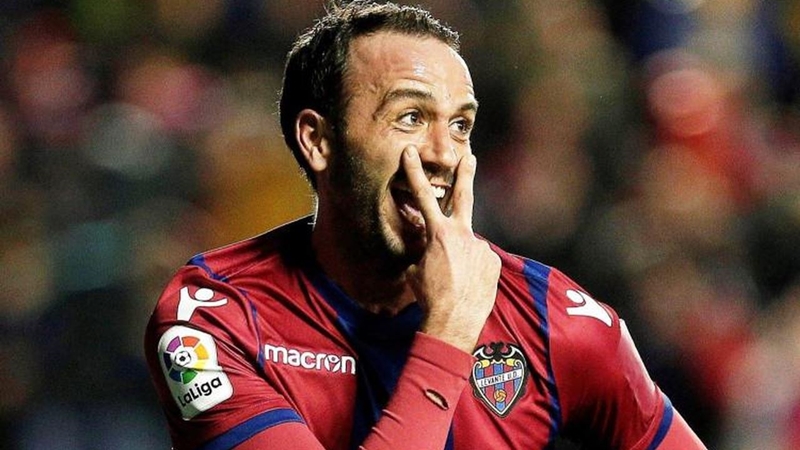 Đầu năm 2018, Pazzini được cho Levante mượn. Anh chỉ ghi được 1 bàn thắng duy nhất ở La Liga nhưng đó là kỉ niệm đáng nhớ bởi đối thủ bị chọc thủng lưới là Real Madrid.